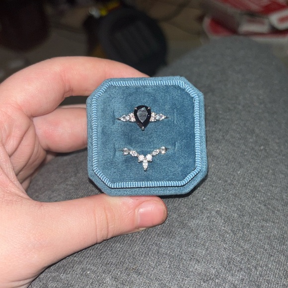 SHEIN Accessories - Galaxy black diamond engagement rings.